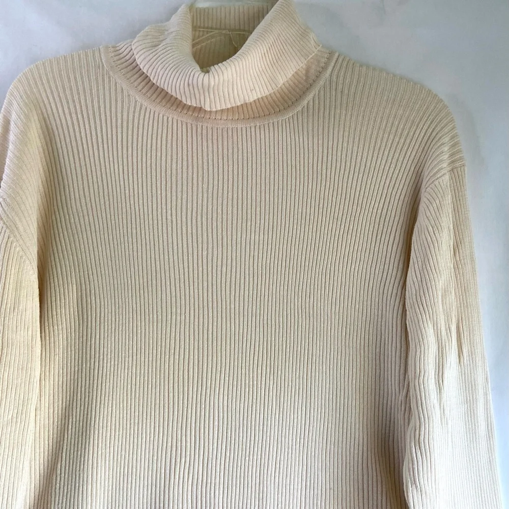 Brooks Brothers women’s cream 100% silk turtleneck SZ L - Picture 2 of 9